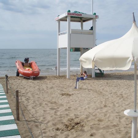 Villa Dei Dogi Лидо ди Йезоло Екстериор снимка